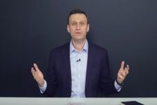 Tiltolistára tették Putyin legerősebb ellenfelének honlapját egy tényfeltáró videó miatt