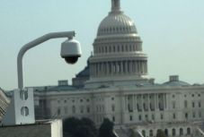 Kiadják az amerikai hatóságoknak a két romániai hackert