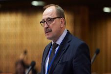 Németh Zsolt is aláírta a Minority SafePacket 