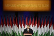 Orbán: még közel sem értünk a munkánk végére