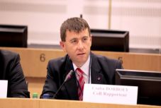 Bírócsere miatt újrakezdődik a bizonyítási eljárás Borboly perében