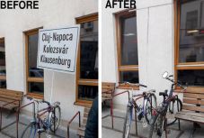 FRISSÍTVE: Hiába tolták be a többnyelvű táblabiciklit a polgármesteri hivatalhoz Kolozsváron?