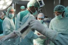 A világ legnagyobb agydaganatát távolították el indiai orvosok