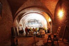 Benéztünk a felújítás alatt álló nagyváradi püspöki palota alá 