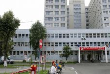 A kórház tizedik emeletéről ugrott le egy férfi