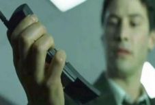 Itt a Nokia legendás Mátrix-telefonja