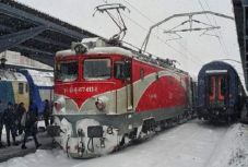 Szerdai hóhelyzet: járhatatlan utak, törölt vonatjáratok