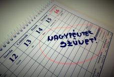 Megszavazta a parlament: már idéntől munkaszüneti nap lesz nagypéntek