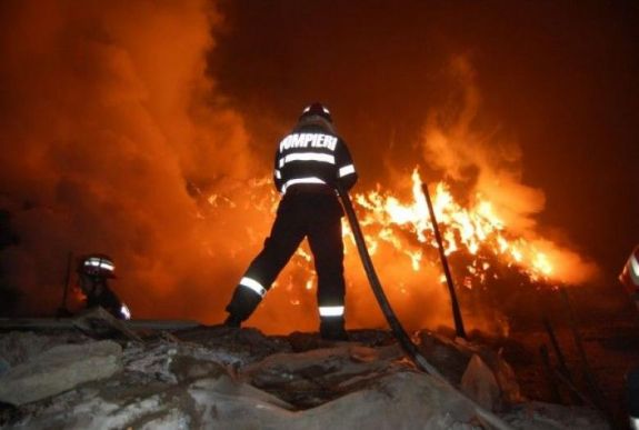 Szándékosan gyújtottak fel egy Vaslui megyei rendőrőrsöt