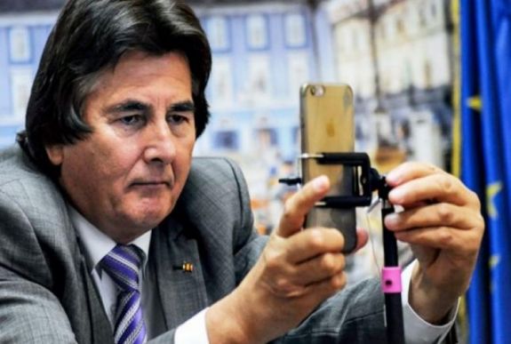 Évek óta sértegeti az újságírókat Temesvár polgármestere – most elegük lett