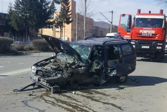 Heten kerültek kórházba az erdélyi városban történt baleset után