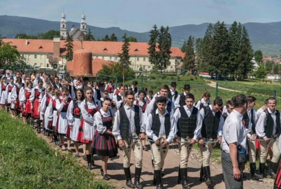 Ismét a kulturális miniszterhez fordult az RMDSZ a csíksomlyói búcsú ügyében