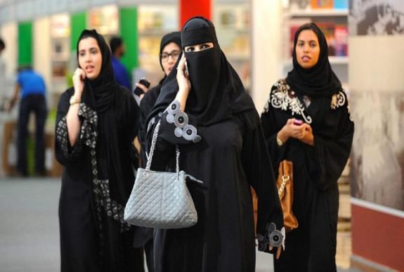 szaúd- arábiai nő keresés)