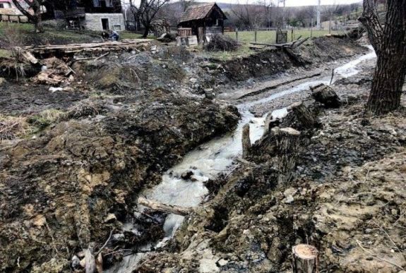 Földcsuszamlás volt a Hargita megyei Kecsetben