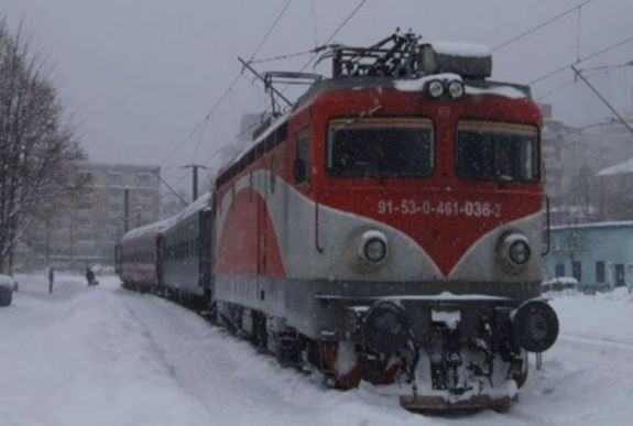 41 vonatjáratot törölt a CFR a hó miatt