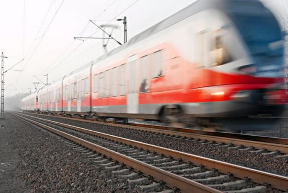 Hivatalos: pénzt költ a magyar állam a Budapest-Kolozsvár gyorsvasútra