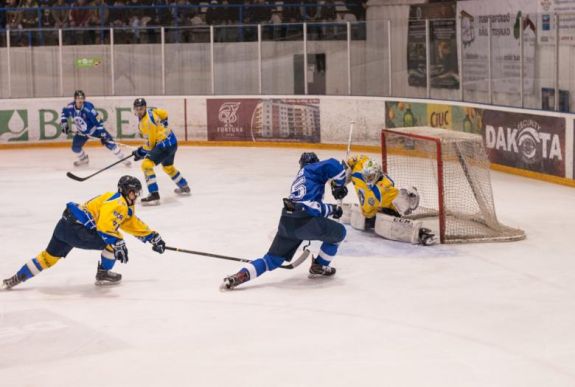 Gólzáporos mérkőzésen vette magához a vezetést a Csíkszeredai Sportklub