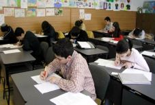 Felmérés: mihez kezdenének érettségi után a Hargita megyei végzősök?