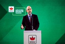 Kelemen Hunor az SZKT ülésén: céltalanság és vízióhiány jellemzi ma Romániát