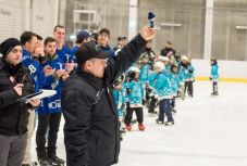 Felavatták Kézdivásárhelyen az ország legkorszerűbb jégpályáját