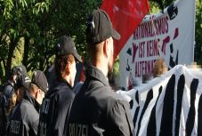 Bíró Béla: Szélsőségek vonzásában