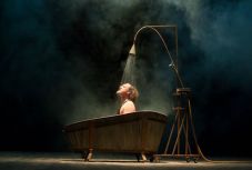 Tévében közvetítik a sepsiszentgyörgyi színház Hamlet-előadását