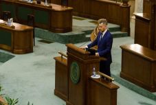 Érvényesítette a szenátus Antal Lóránt mandátumát