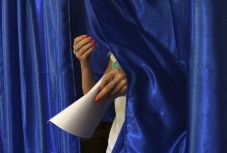 Államelnök- és kormányfőjelöltjéről szavazott a PNL