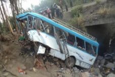Egyetemistákkal teli busz zuhant szakadékba Etiópiában, 38 halott