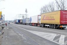 Figyelem: zsúfoltak a határátkelők Magyarország irányába