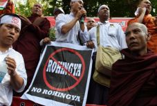 Raportőr: a Facebook „vadállattá” változott Mianmarban