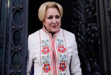 A romániai magyarokat köszöntötte üzenetében Dăncilă miniszterelnök
