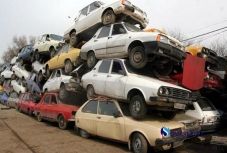 Újdonságokkal startolt a roncsautóprogram