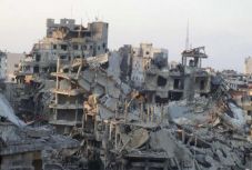 Ezrek menekülnek el a szíriai Kelet-Gútából