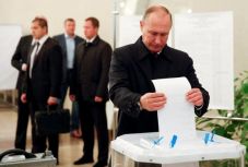 Elnököt választ vasárnap Oroszország