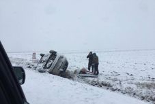 Két baleset is történt már Hargita megyében a visszatérő tél miatt