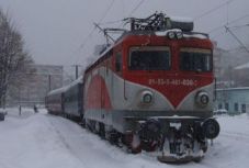 41 vonatjáratot törölt a CFR a hó miatt