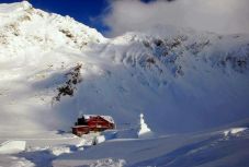 Közel 3 méteres a hóréteg a Bâlea-tónál