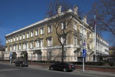 Szkripal-ügy: Magyarország is kiutasít egy orosz diplomatát