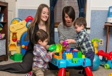 A kora gyermekkori fejlesztés hazai lehetőségeit teremtenék meg