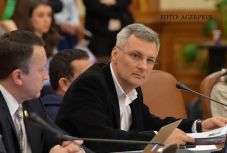 Kizárják a Nemzeti Liberális Pártból Daniel Zamfir szenátort