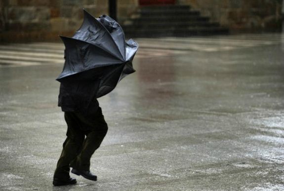 Meghosszabbították a szélriasztást az erdélyi megyékben