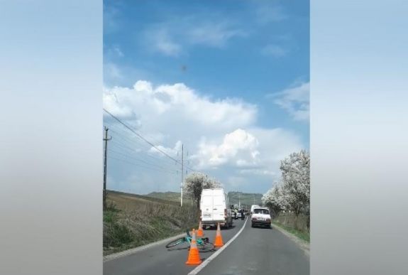 Cserbenhagyásos gázolás: elütöttek egy bicikliző lányt Székelykeresztúr közelében