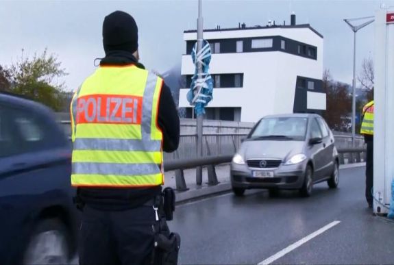 Németország meghosszabbítja az ellenőrzést Ausztiával közös határszakaszán