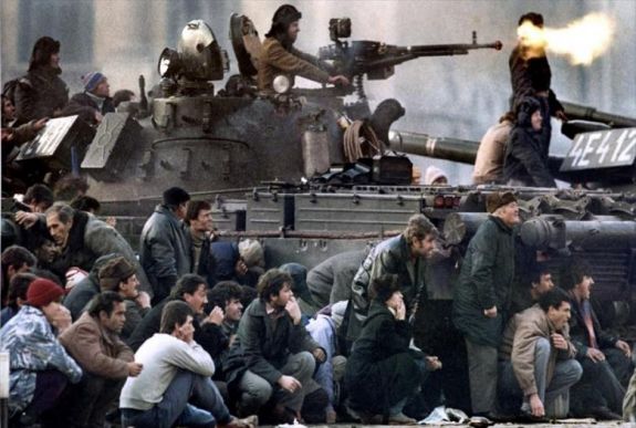 FRISSÍTVE: Diverziókeltéssel is vádolják Ion Iliescu volt államfőt