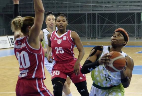 Kezdődik a női kosárdöntő: címvédés vagy trónfosztás?