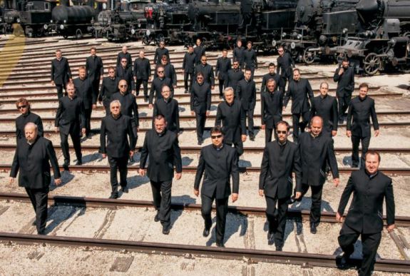 Rendhagyó énekórát és hangversenyt tart Kolozsváron a Magyar Honvéd Férfikar