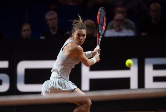 Megdolgozott a stuttgarti negyeddöntőért Simona Halep