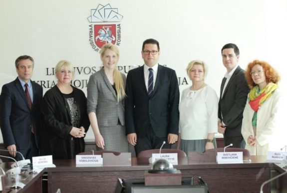 Litvániában több mint húszezer lengyel írta alá a Minority SafePacket