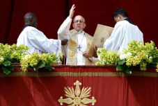 Urbi et orbi áldás: a szíriai „irtóháború” befejezését sürgette a pápa